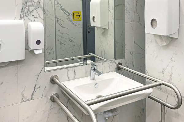 Aménagement de salle de bain PMR à Boulogne Billancourt