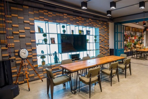 Rénovation de bureaux, espaces tertiaires et commerces